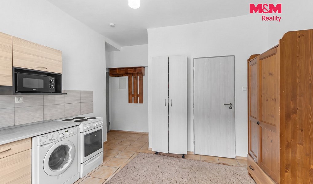 Prodej domu 161 m² s pozemkem 207 m², Kladno – náhled fotky 2