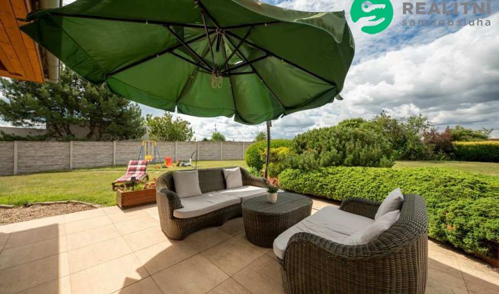Prodej domu 257 m² s pozemkem 1 726 m², Tasovice – náhled fotky 3