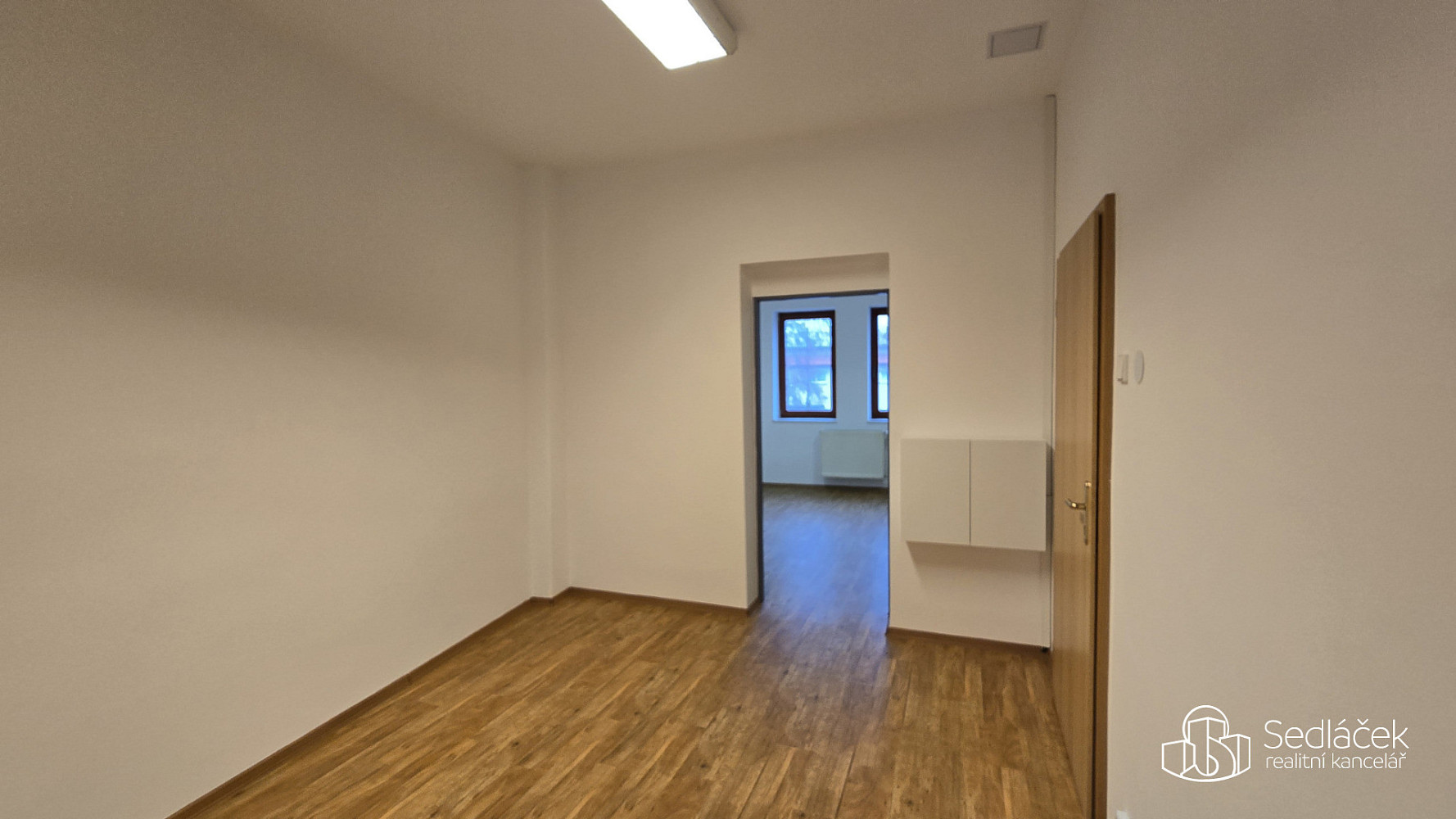 Pronájem kanceláře 25 m² – fotografie 4