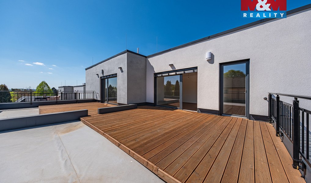 Prodej domu 219 m² s pozemkem 940 m², Velké Popovice – náhled fotky 5