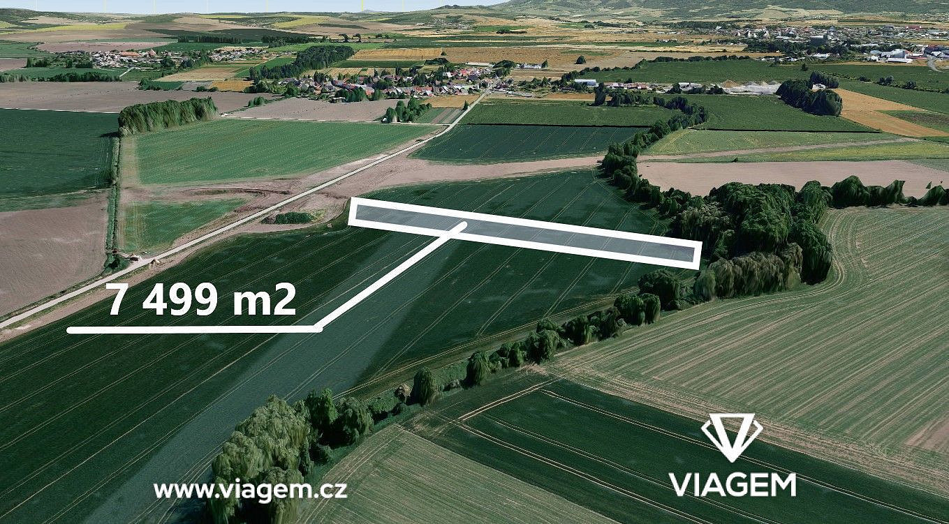 Prodej pole 2 142 m²