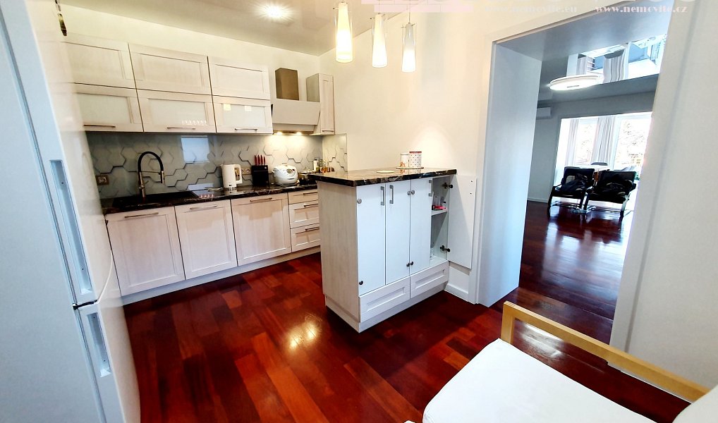 Prodej domu 179 m² s pozemkem 437 m², Okrouhlo – náhled fotky 7