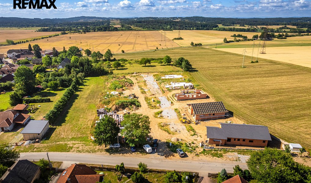 Prodej domu 186 m² s pozemkem 803 m², Cerhonice – náhled fotky 12