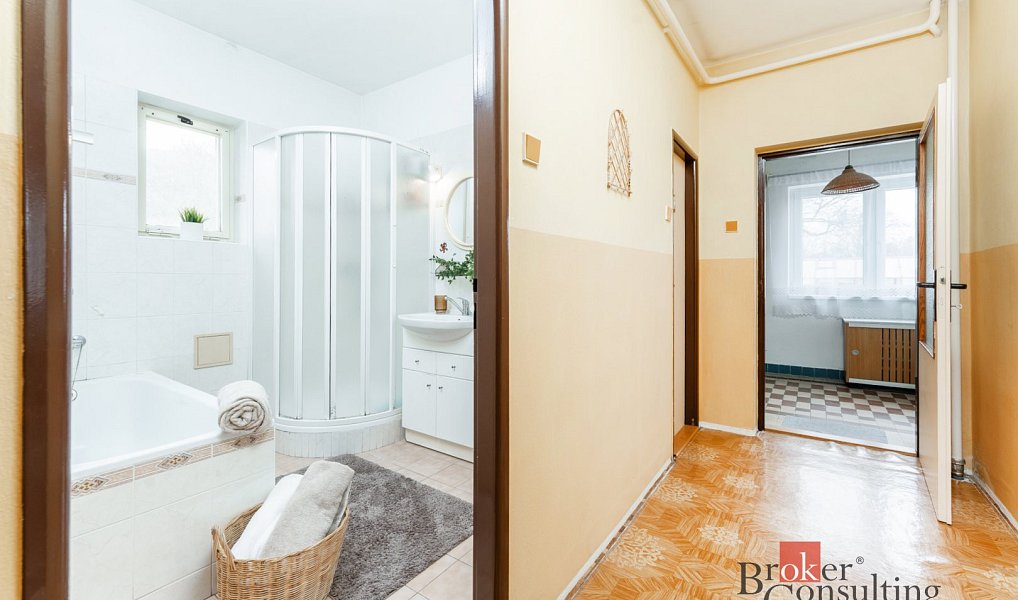 Prodej domu 146 m² s pozemkem 613 m², Lipoltice – náhled fotky 14