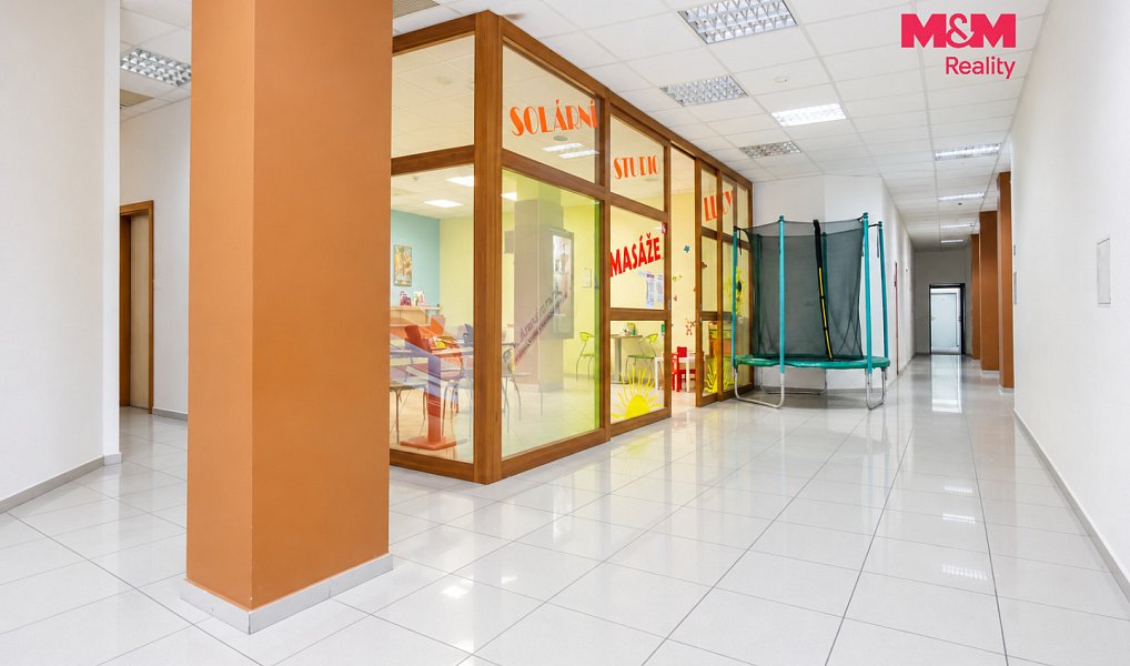 Prodej obchodních prostor 750 m², Otrokovice – náhled fotky 3