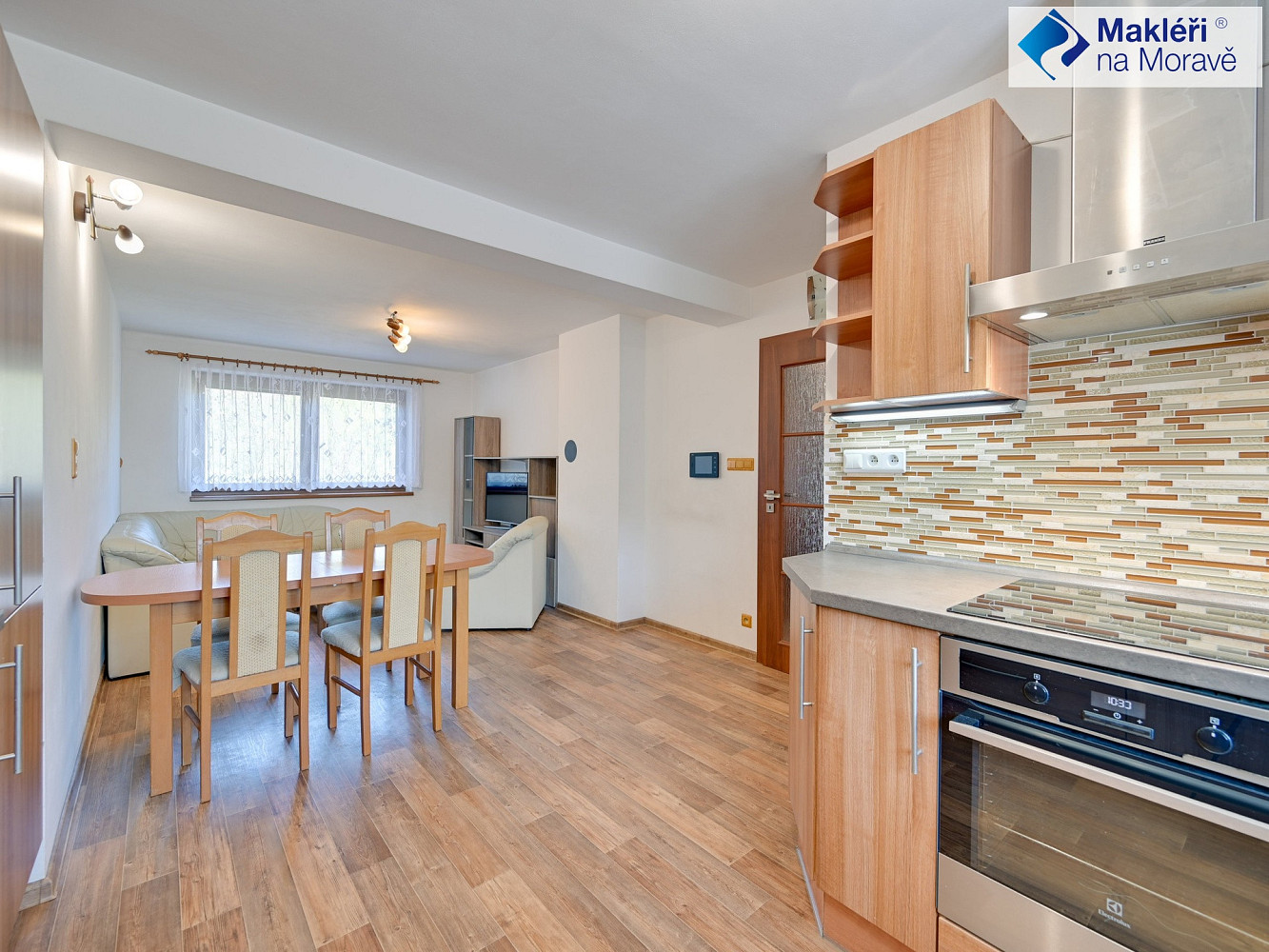 Prodej domu 166 m² s pozemkem 174 m² - Widok 6