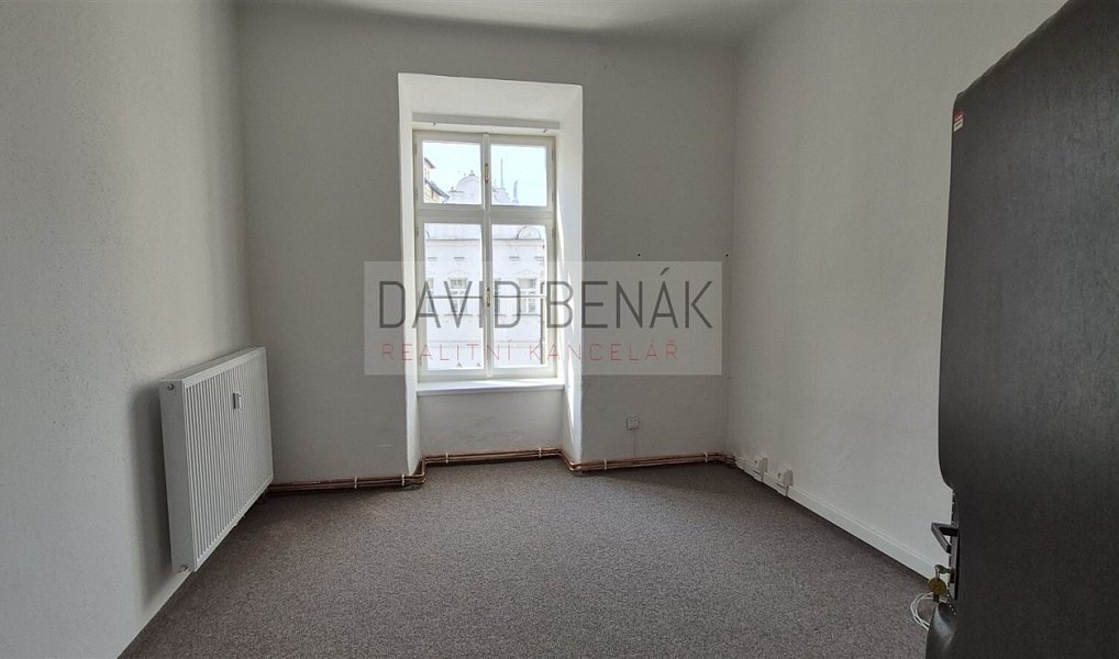 Pronájem kanceláře 15 m², Hradec Králové – náhled fotky 2