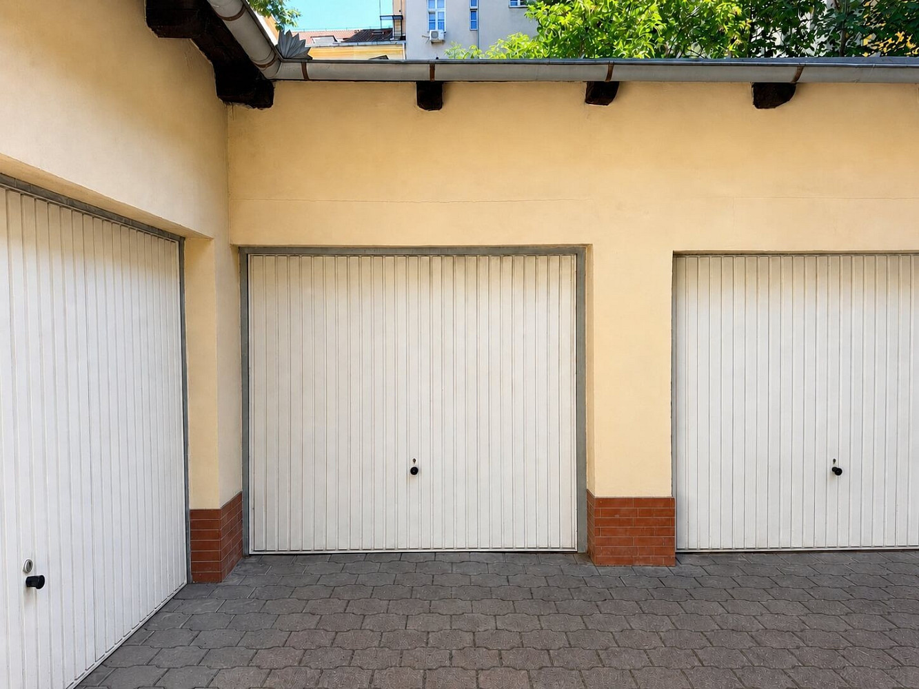 Prodej samostatné garáže 17 m2 Praha 2, Wenzigova – fotografie 2