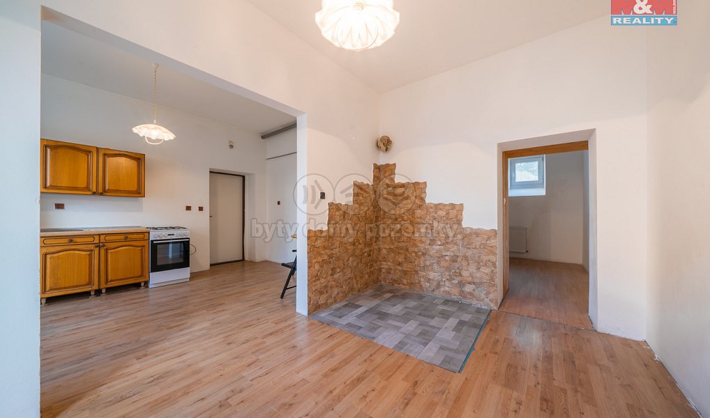 Prodej nájemního domu, činžáku 370 m², Aš – náhled fotky 11