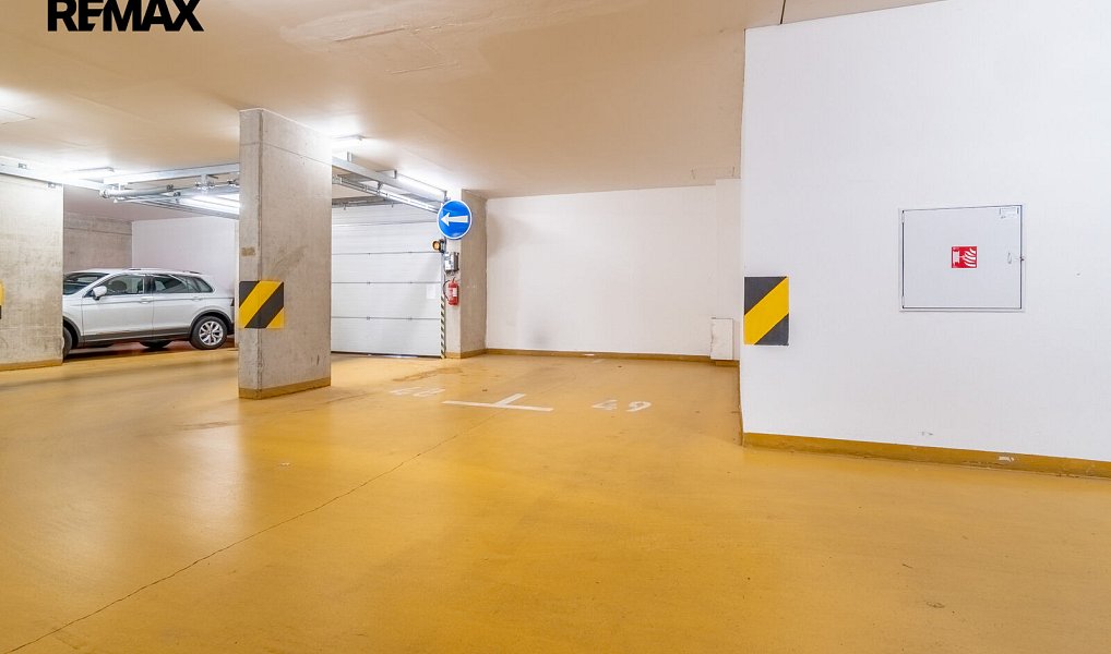 Prodej garážového stání 13m2 Bartoškova ulice Praha 4 Nusle, Praha – náhled fotky 6