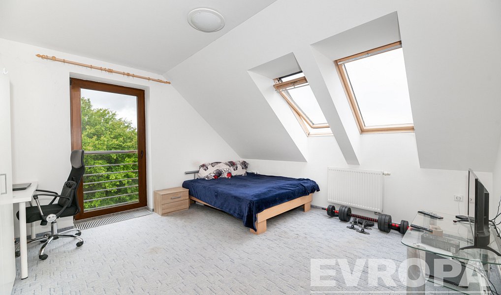 Prodej ubytovacího objektu 303 m², Solnice – náhled fotky 14