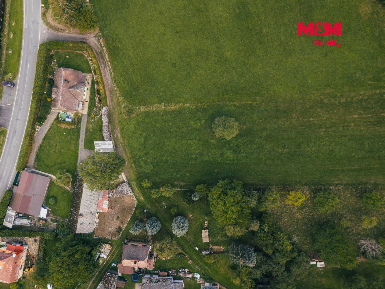 Prodej stavebního pozemku 1 000 m² – fotografie 5