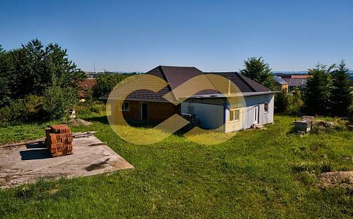 Prodej domu 180 m² s pozemkem 3 700 m², Chvalovice, okres Prachatice