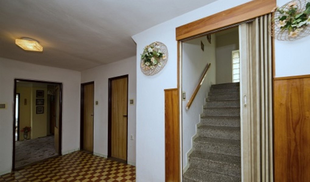Prodej domu 255 m² s pozemkem 3 631 m², Divišov – náhled fotky 18