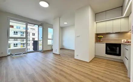 Pronájem bytu 1+kk 38 m², Nádražní, Kralupy nad Vltavou, okres Mělník