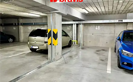 Pronájem garážového stání 12 m2, Brno - Štýřice, Vídeňská, Brno - Štýřice