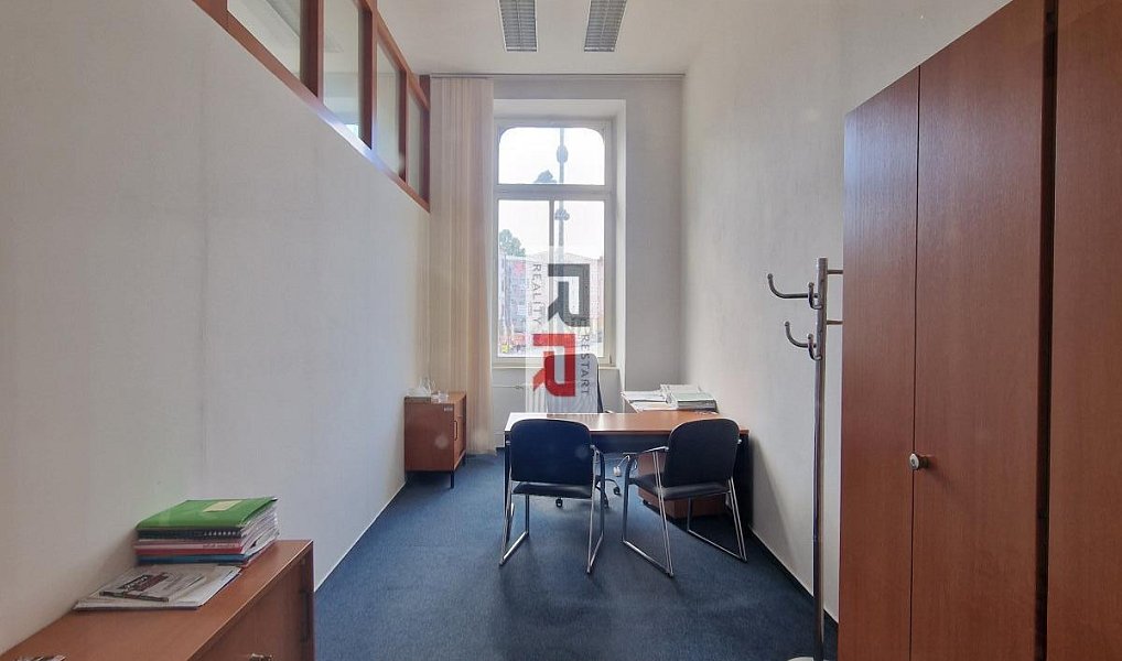 Pronájem kanceláře 16 m², Olomouc – náhled fotky 3