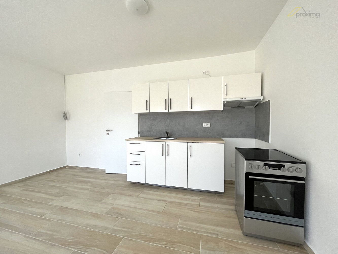 Pronájem bytu 1+kk 34 m² — photo 3