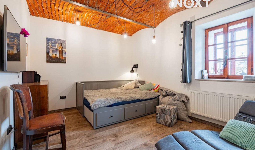 Prodej domu 560 m² s pozemkem 3 596 m², Chrášťany – náhled fotky 6