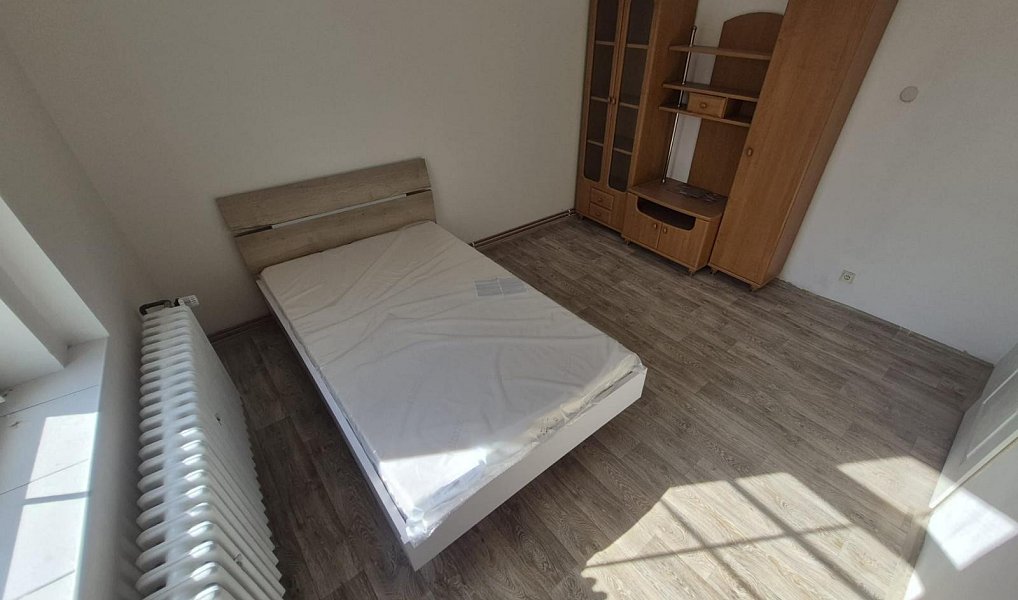 Pronájem obchodních prostor 300 m², Žatec – náhled fotky 16