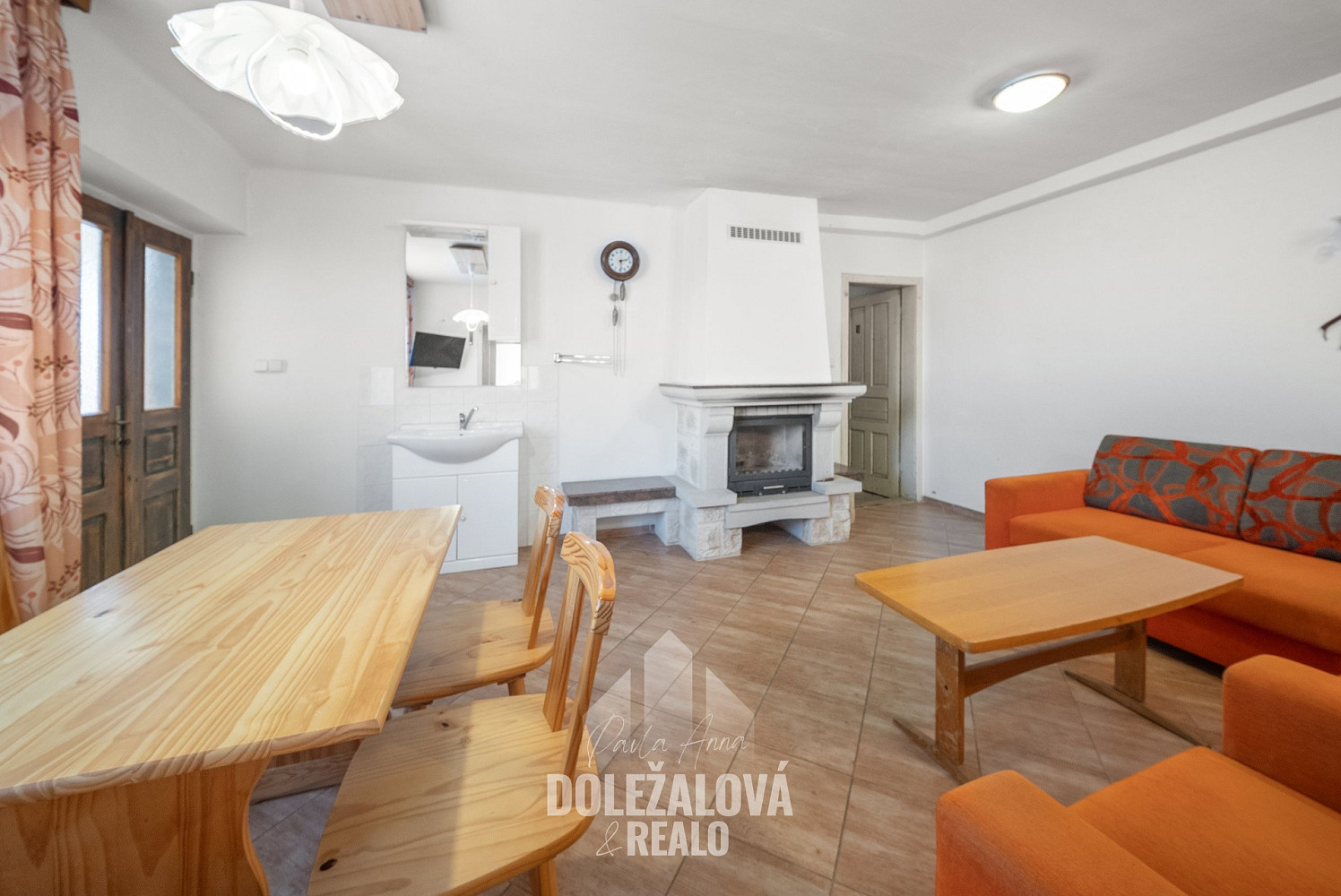 Prodej domu 96 m² s pozemkem 1 136 m² – fotografie 3