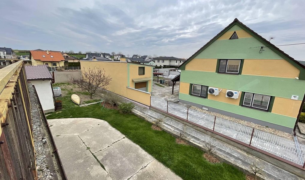 Prodej domu 228 m² s pozemkem 800 m², Tuřice – náhled fotky 23