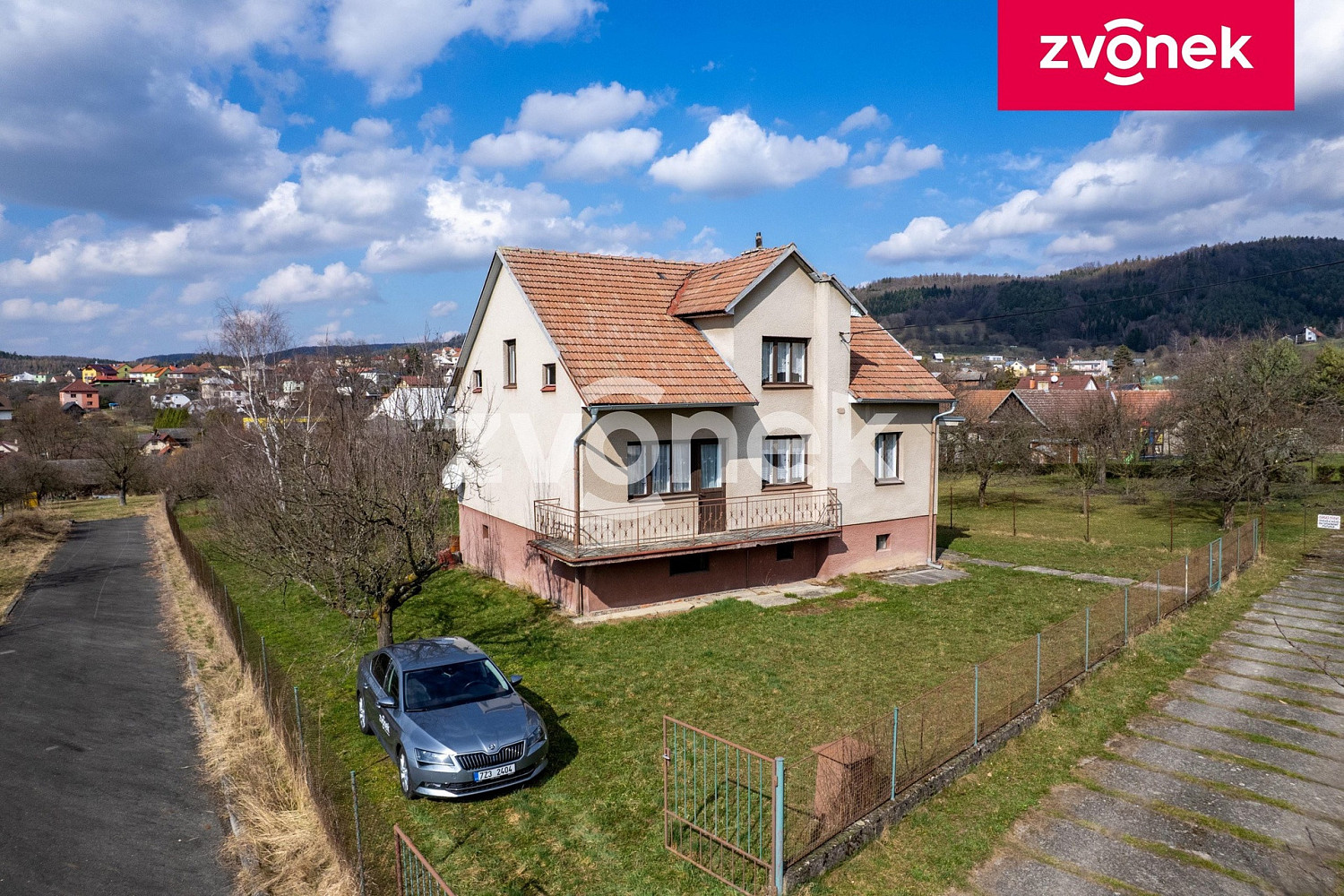 Prodej domu 250 m² s pozemkem 1 184 m² – fotografie 2
