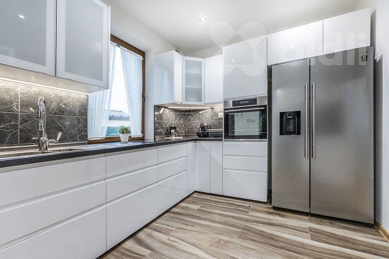 Prodej domu 160 m² s pozemkem 591 m² – fotografie 2
