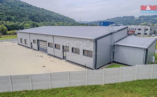 Pronájem výrobních prostor 511 m², Bobrky, Vsetín