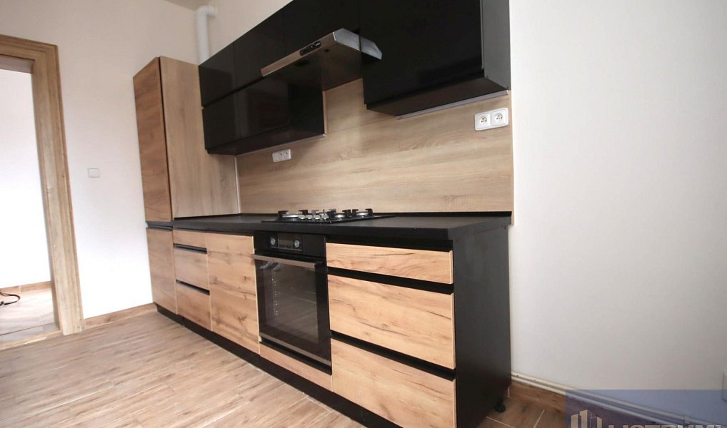 Prodej bytu 2+1 68 m², Český Těšín – náhled fotky 2