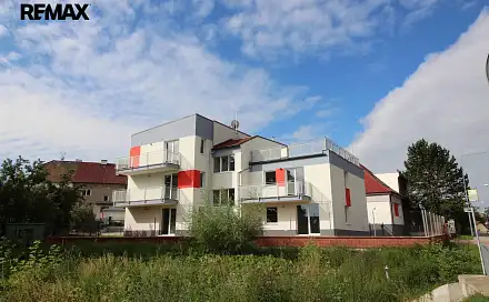Pronájem bytu 2+kk 58 m²