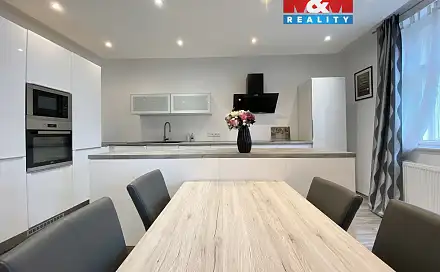 Pronájem bytu 3+kk 95 m²