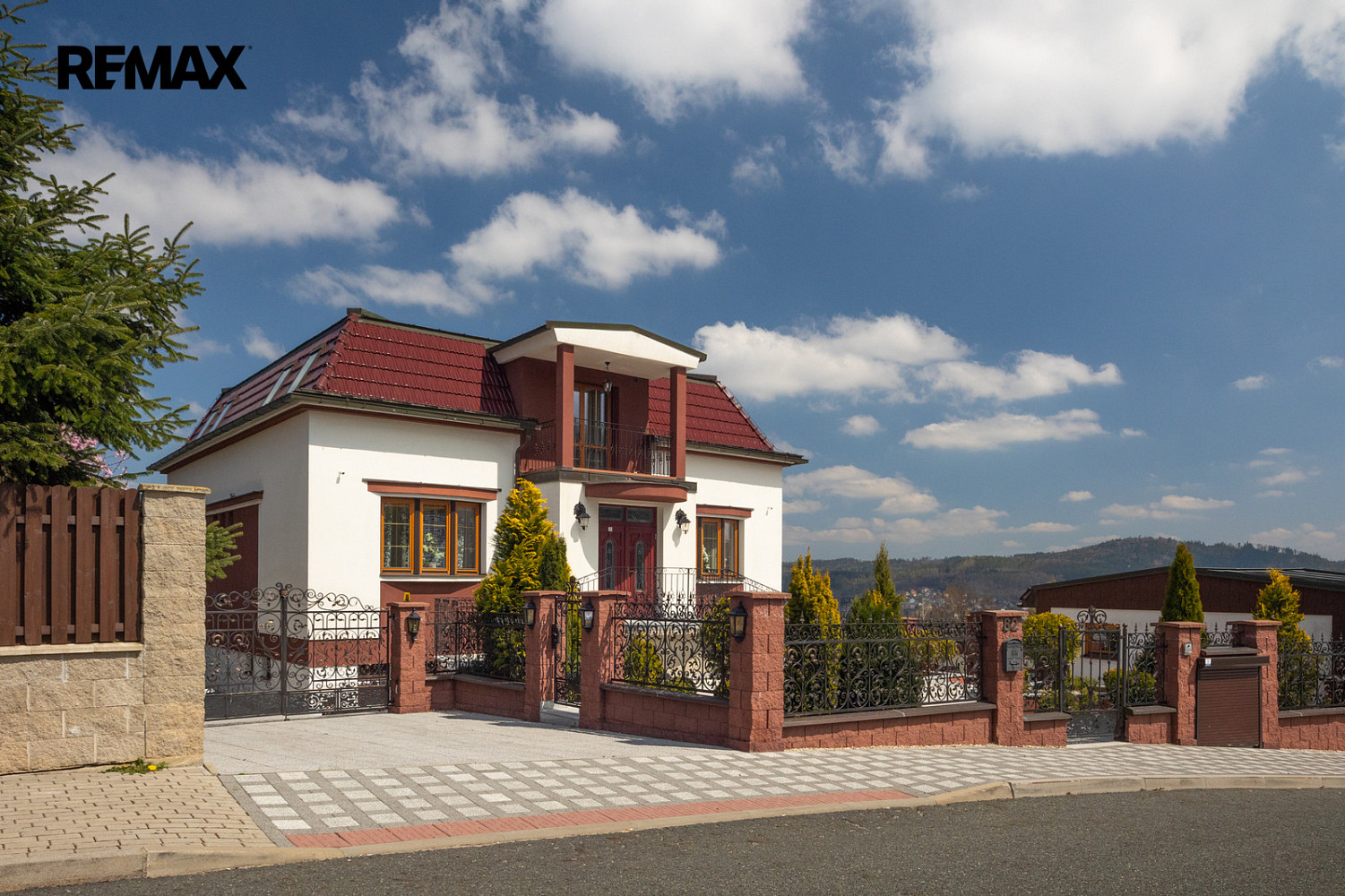 Prodej domu 435 m² s pozemkem 927 m²