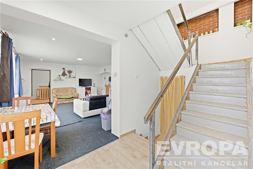 Prodej domu 188 m² s pozemkem 926 m² — photo 4