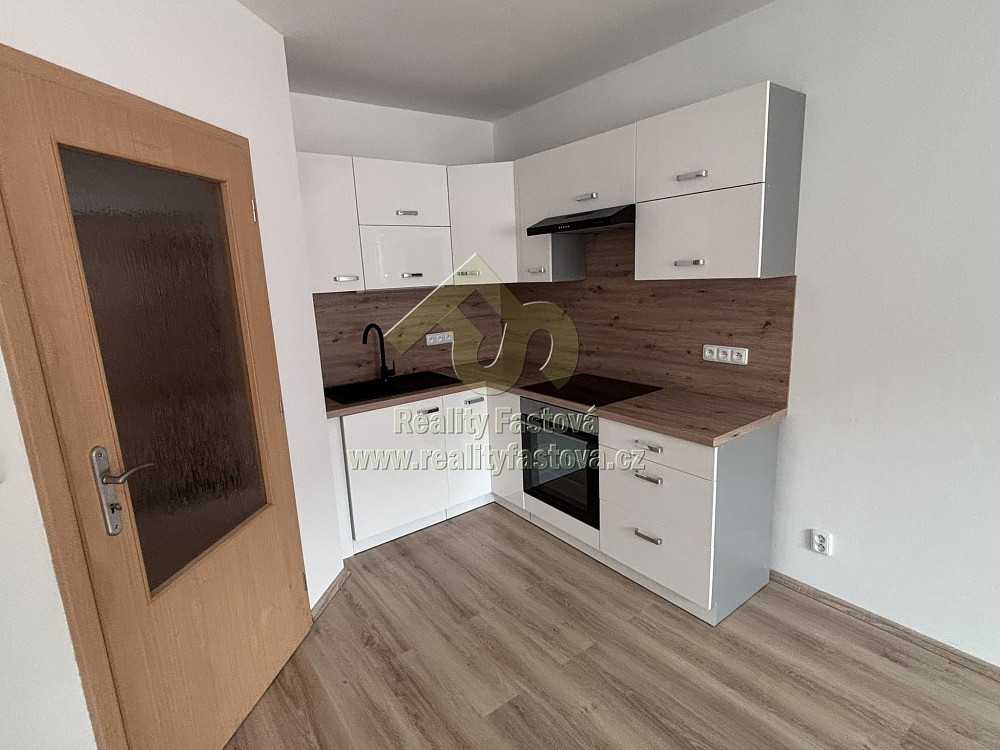 Pronájem bytu 2+kk 44 m² — photo 3
