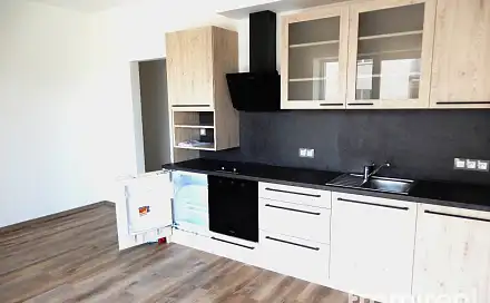 Pronájem bytu 1+kk 30 m², Nerudova, Slavkov u Brna, okres Vyškov