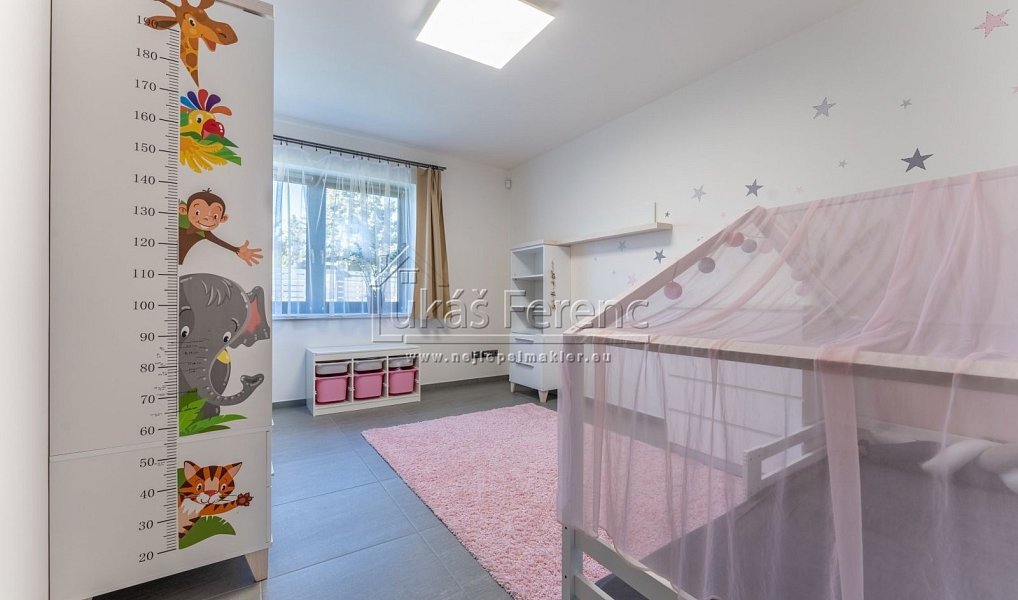 Prodej domu 221 m² s pozemkem 1 950 m², Unhošť – náhled fotky 17