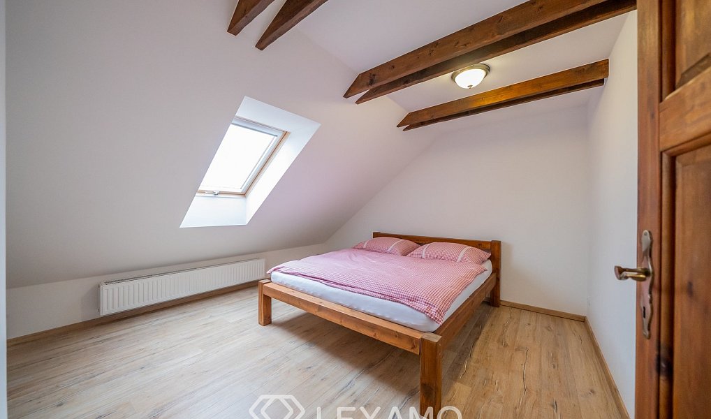 Prodej domu 306 m² s pozemkem 464 m², Jevišovka – náhled fotky 16