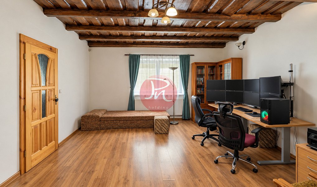 Prodej domu 340 m² s pozemkem 1 272 m², Hranice – náhled fotky 6