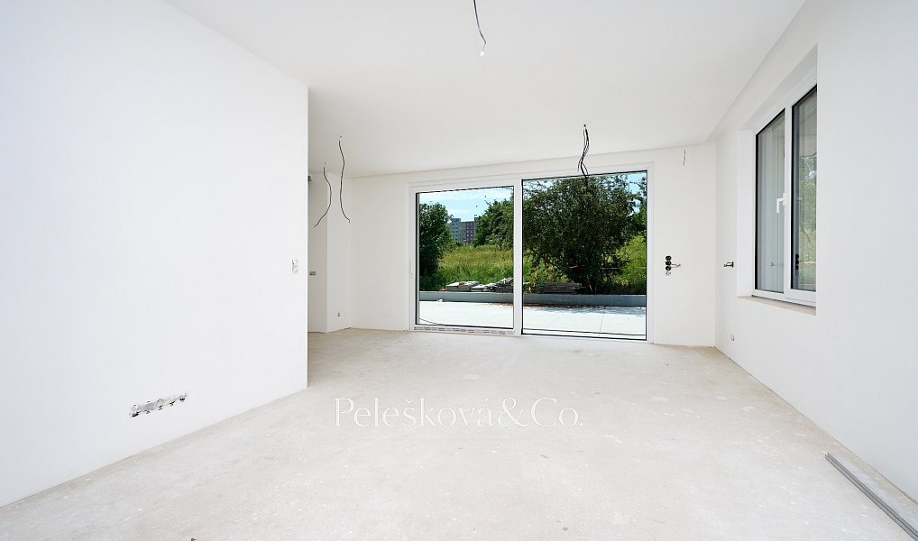 Prodej bytu 5+kk 169 m², Praha – náhled fotky 20
