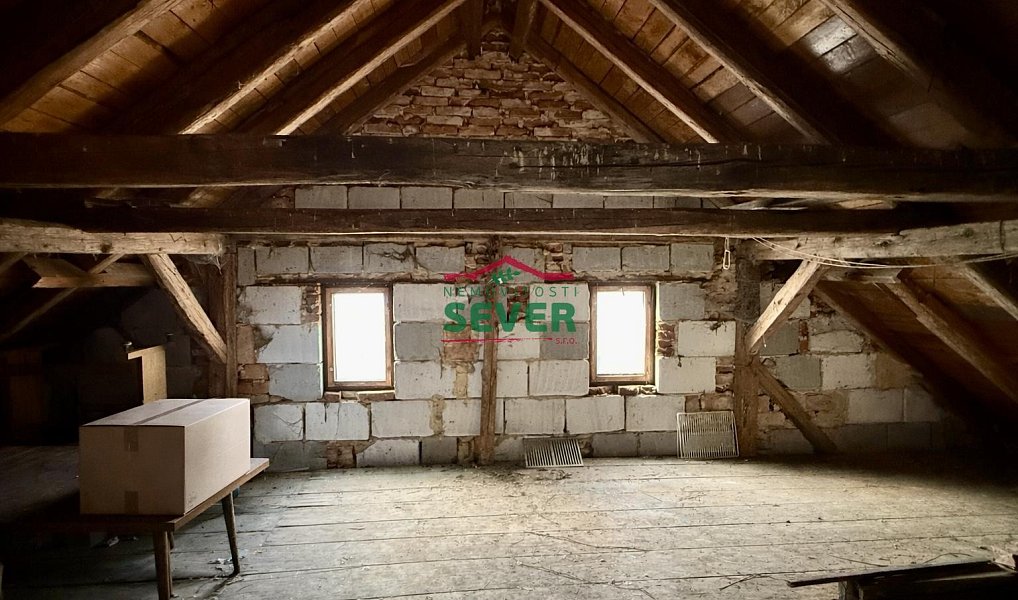 Prodej domu 300 m² s pozemkem 925 m², Čistá – náhled fotky 17
