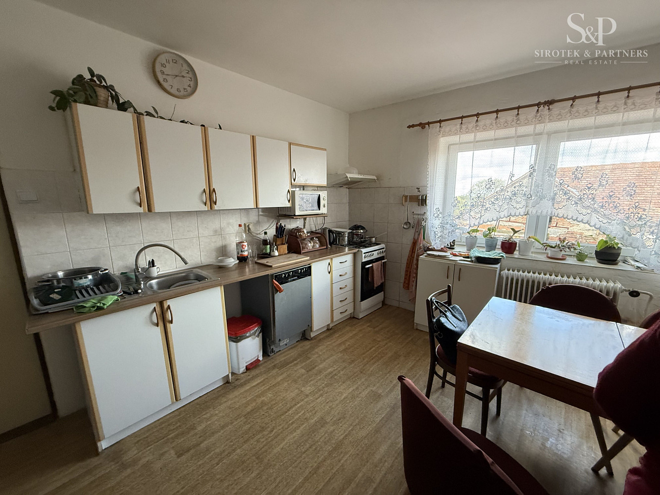 Prodej domu 240 m² s pozemkem 658 m² – fotografie 4