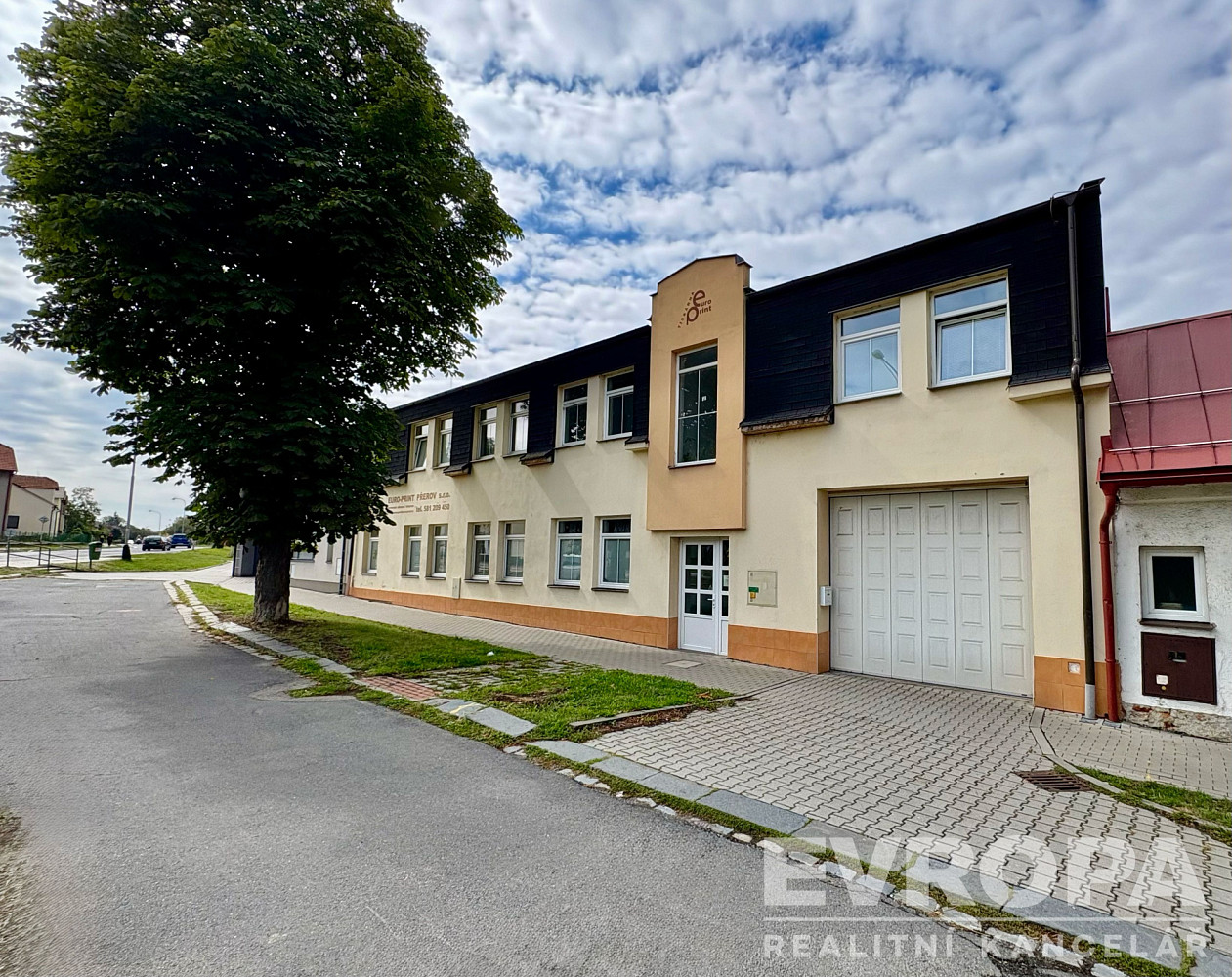 Prodej kanceláře 495 m²