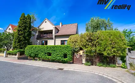 Prodej domu 258 m² s pozemkem 854 m², Radim, okres Kolín