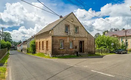 Prodej domu 310 m² s pozemkem 366 m², Staré Křečany - Brtníky, okres Děčín