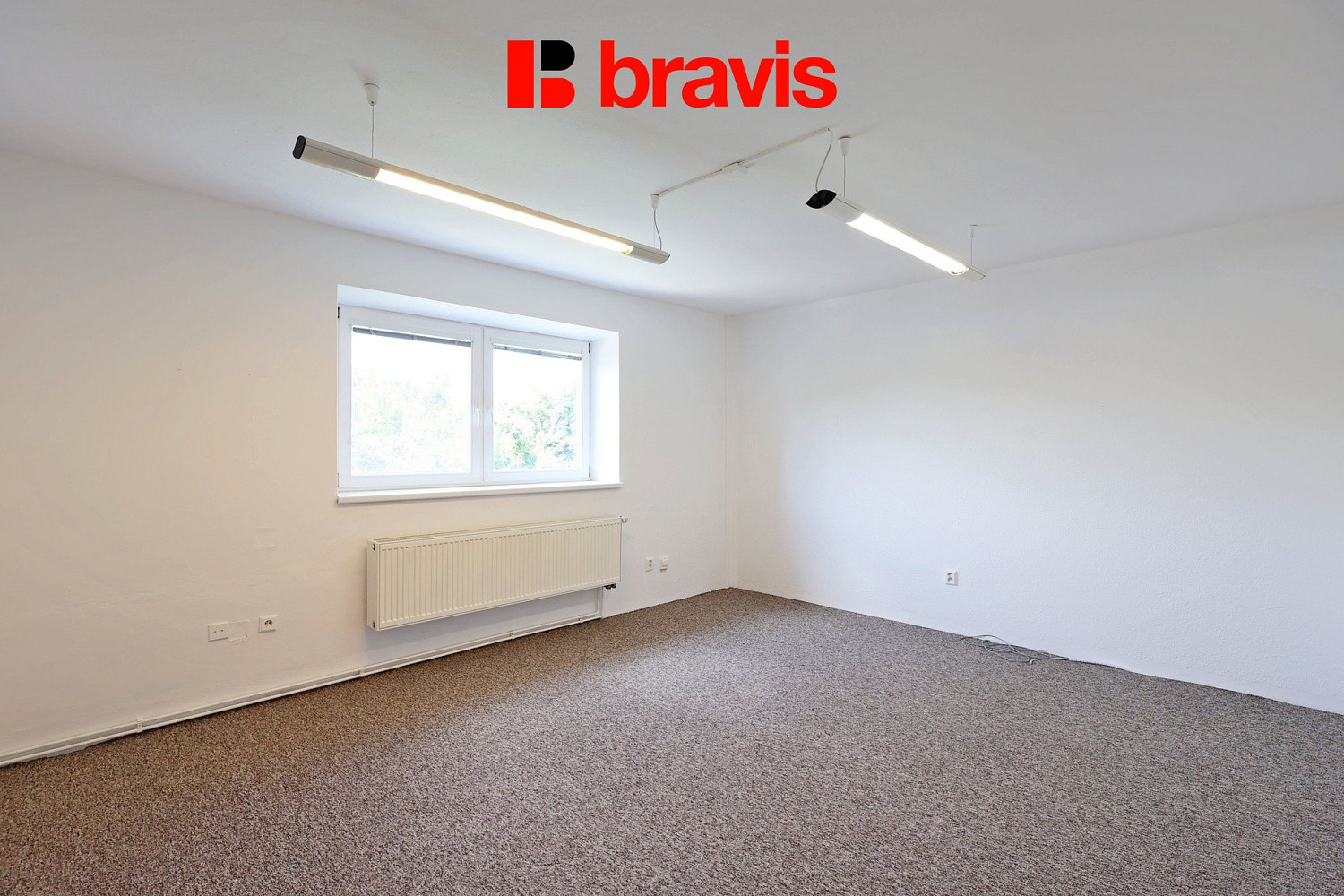 Pronájem kanceláře 90 m² – fotografie 2