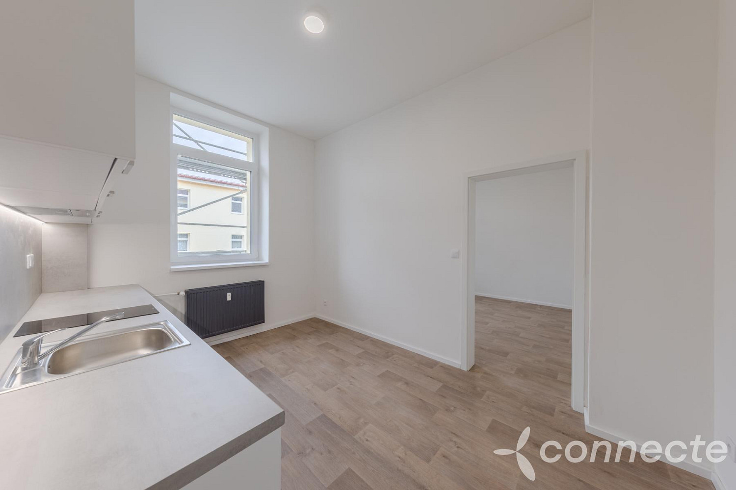 Pronájem bytu 2+kk 41 m² – fotografie 3