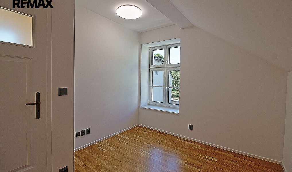 Prodej bytu atypického 141 m², Dobřichovice – náhled fotky 6