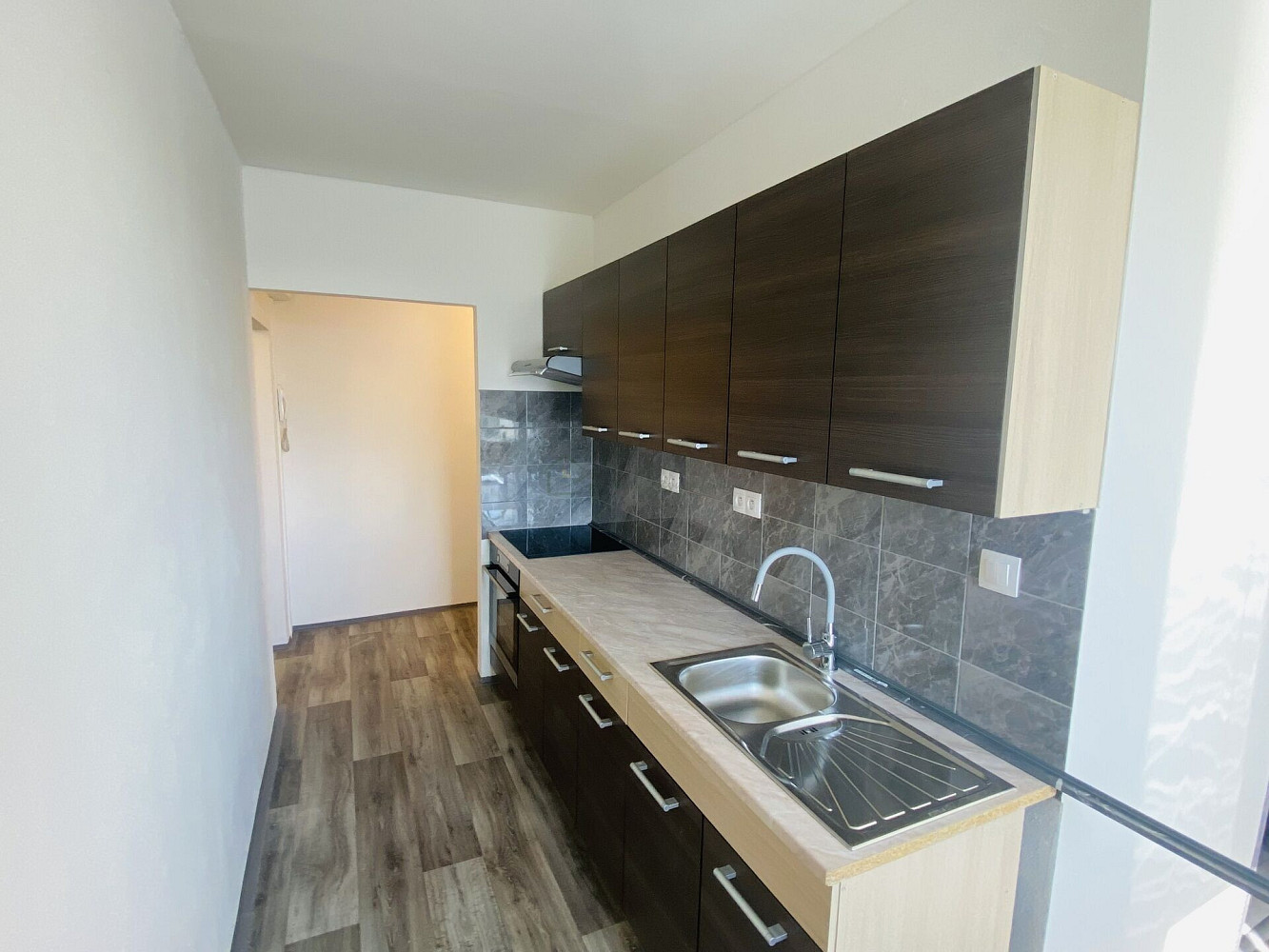 Pronájem bytu 3+1 70 m² — photo 2
