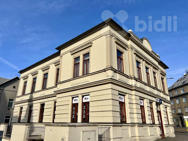 Pronájem kanceláře 75 m² – fotografie 2